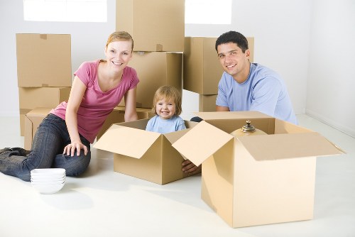 Canary Wharf apartment removals with local access planning