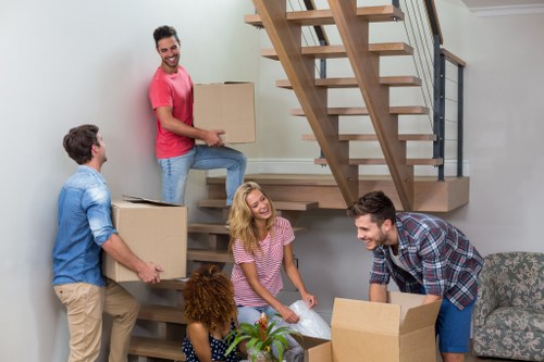 Removal van arriving for a Canary Wharf property move