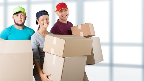 Local van removals for homes and offices in Canary Wharf