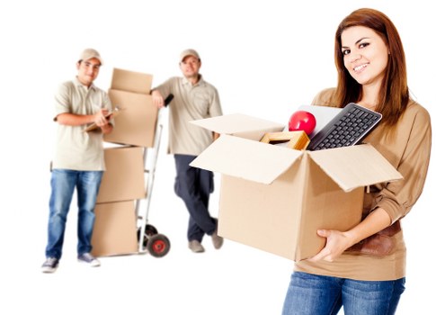 Home removal packing and furniture handling in Canary Wharf