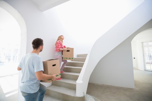 Apartment move logistics in Canary Wharf high-rise buildings