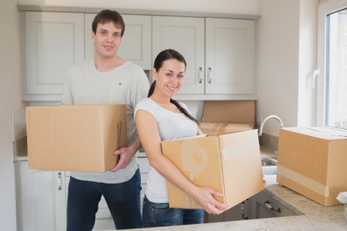 Nearby East London areas covered by Canary Wharf home moves
